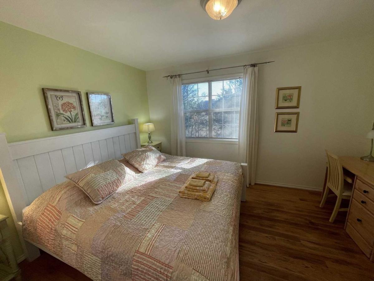 לינה וארוחת בוקר Tarpley West 1077 Guest Ranch - Retreat מראה חיצוני תמונה
